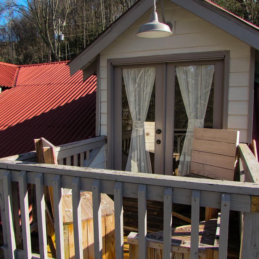 Red Leaf River Inn Waynesville Bagian luar foto
